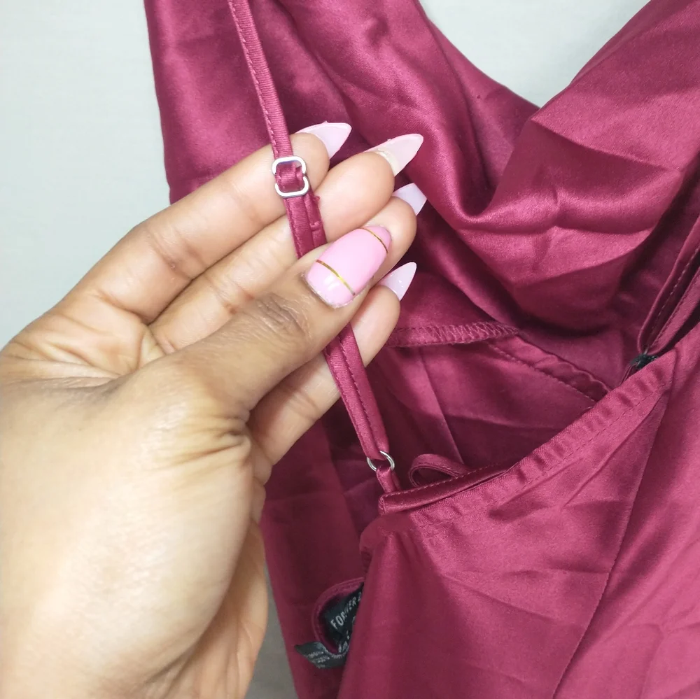Women's Forever 21 burgundy spaghetti strap polyester dress with slit